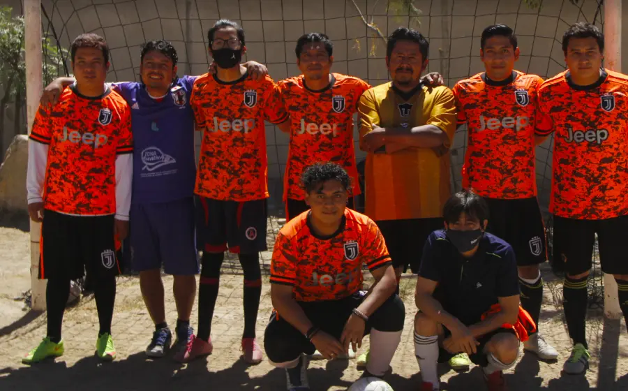 Futbolistas de Oaxaca posando