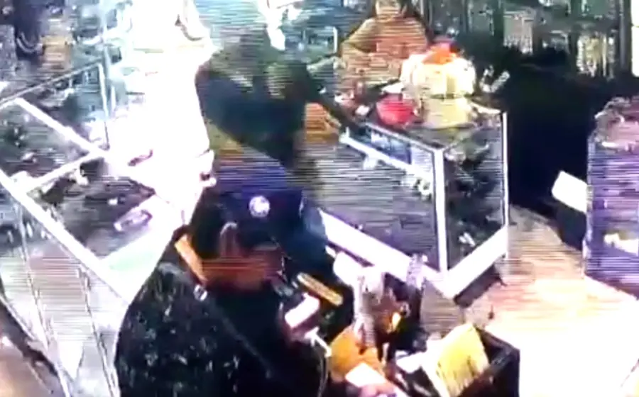 Asalto en tienda