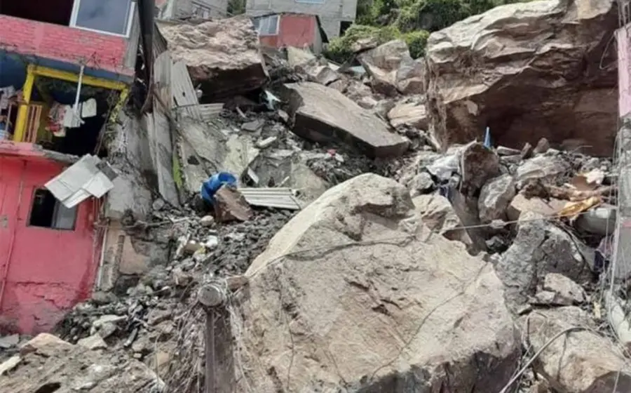 Los hechos se registraron entre las calles Las Cruces y Legión Aconcagua, en la colonia Lázaro Cárdenas Tercera Sección, de esta demarcación