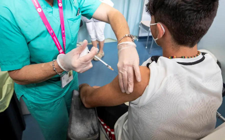 La Cofepris ya autorizó la aplicación de la vacuna Pfizer, pero a partir de los 12 años de edad. Foto: Internet