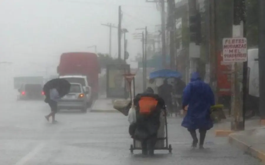   Habrá lluvias de intensas a torrenciales con vientos fuertes y oleaje elevado en Chiapas, Oaxaca, Guerrero y Michoacán./Archivo