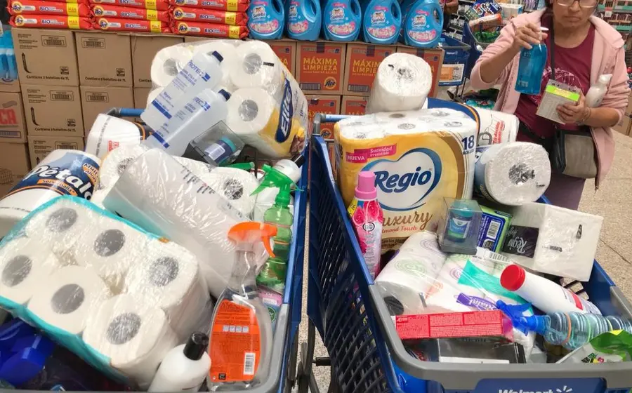La ciudadanía continúa viendo insuficiente su ingreso para la adquisición de productos básicos./Archivo