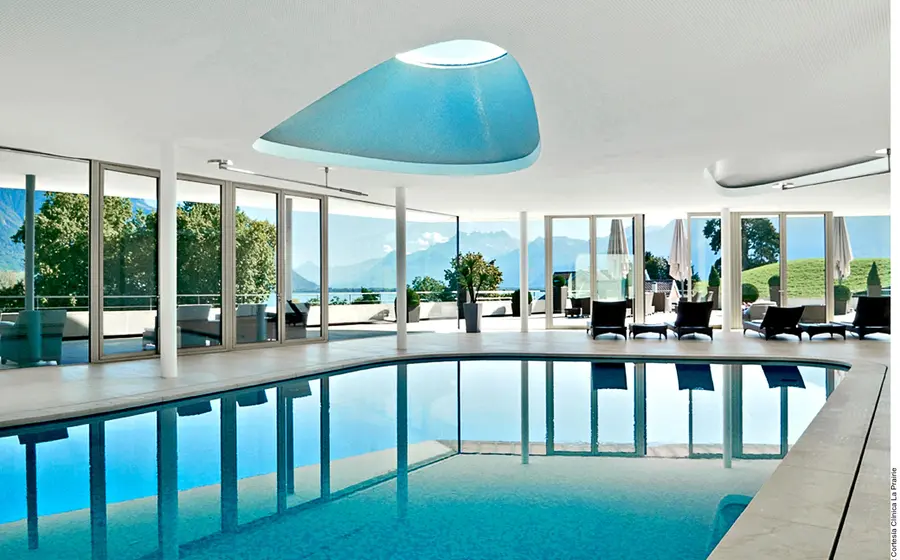  La Clínica La Prairie, en Montreux, Suiza, es el lugar ideal para relajarte mientras recibes la atención de los mejores especialistas del mundo.