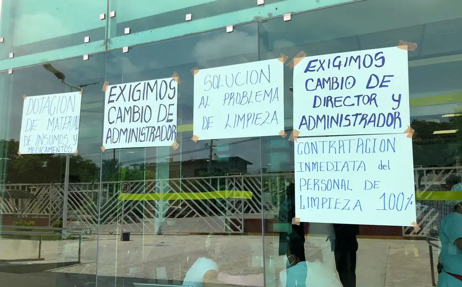 La asamblea permanente que mantenían desde el 30 de agosto afuera del nosocomio, fue levantada este martes.