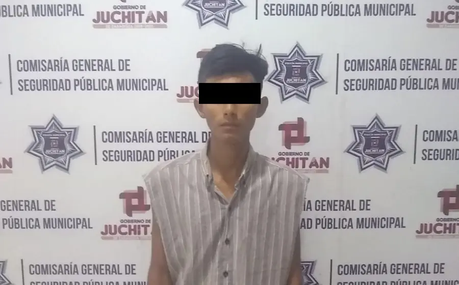 Los guardianes del orden iniciaron su búsqueda y lograron localizar a este joven.