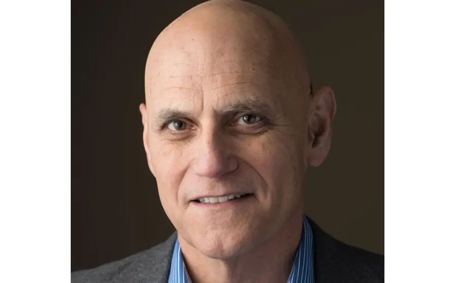 Steven C. Hayes, escritor
