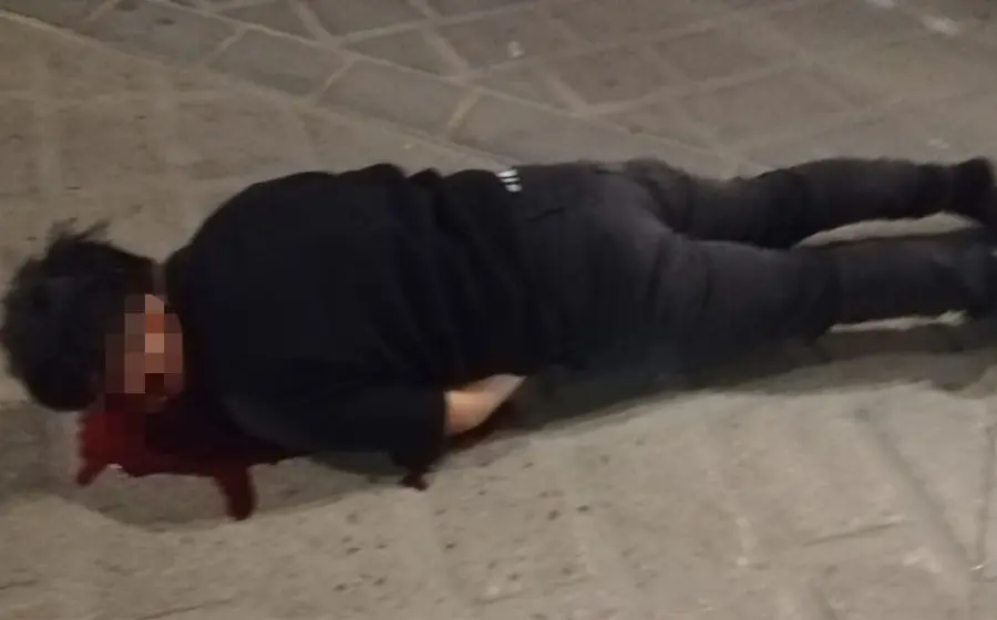 sujeto accidentado tras derrapar