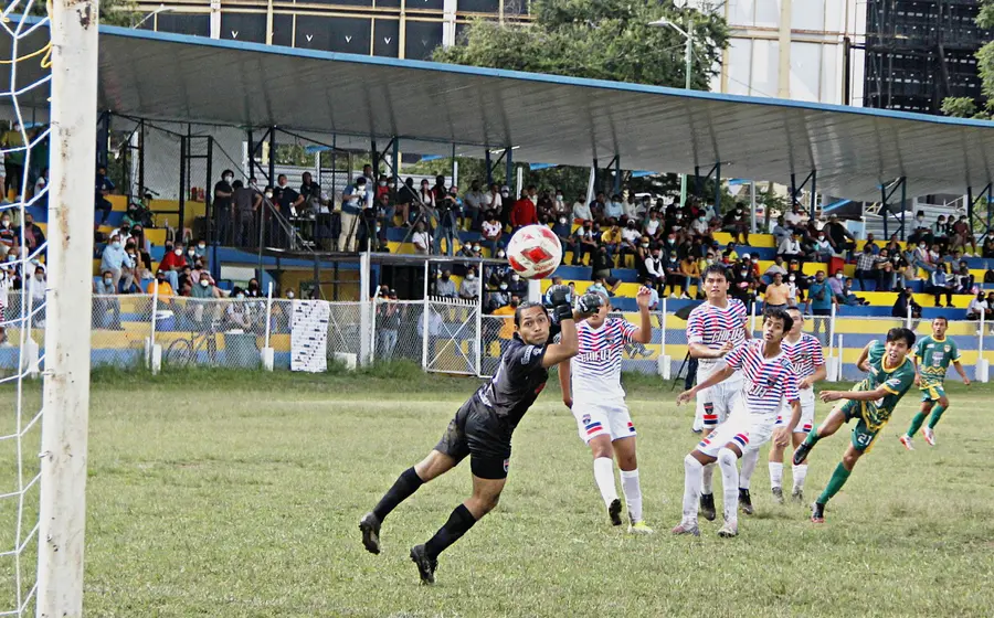 Jugadores de Antequera FC y Chiapas