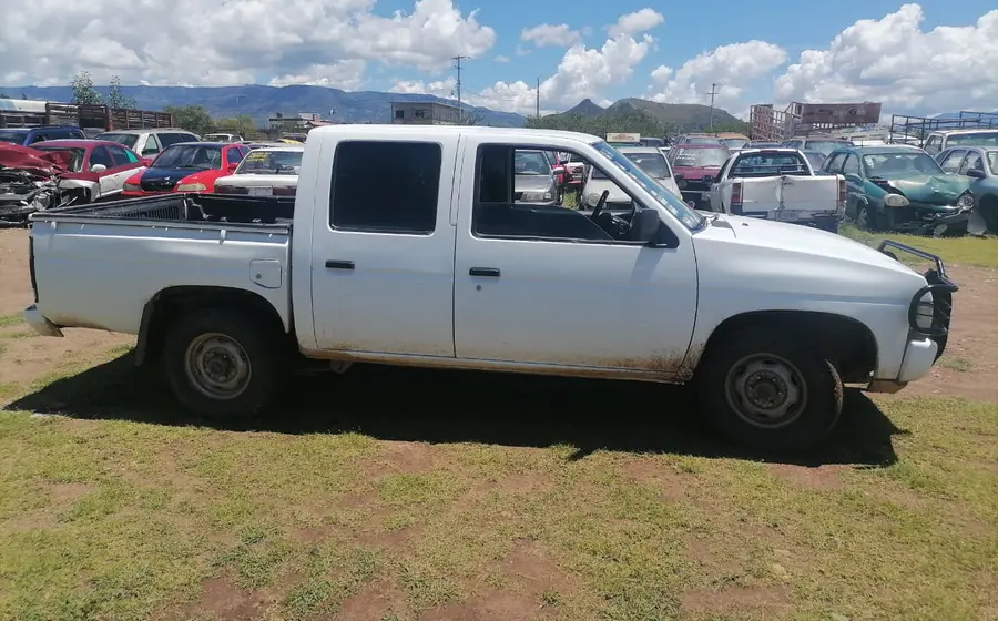 Recuperan camioneta con reporte de robo.