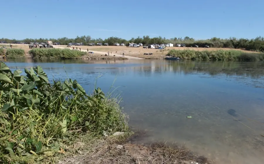 Patrullas formando barrera en Coahuila