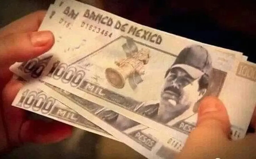 Los billetes tiene un diseño similar al de los antiguos billetes de mil pesos, pero con la foto del líder del cártel de Sinaloa. 