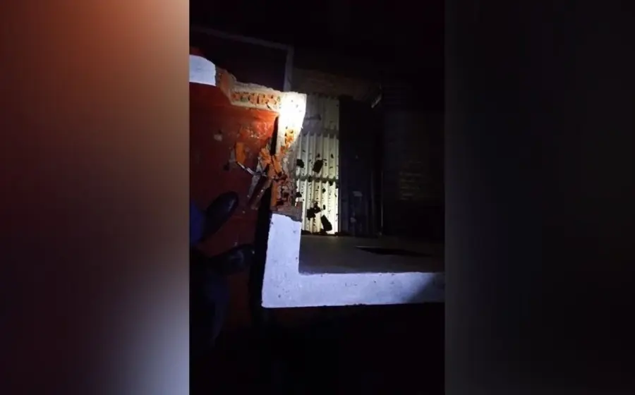  Un rayo impactó un inmueble en la calle Génova