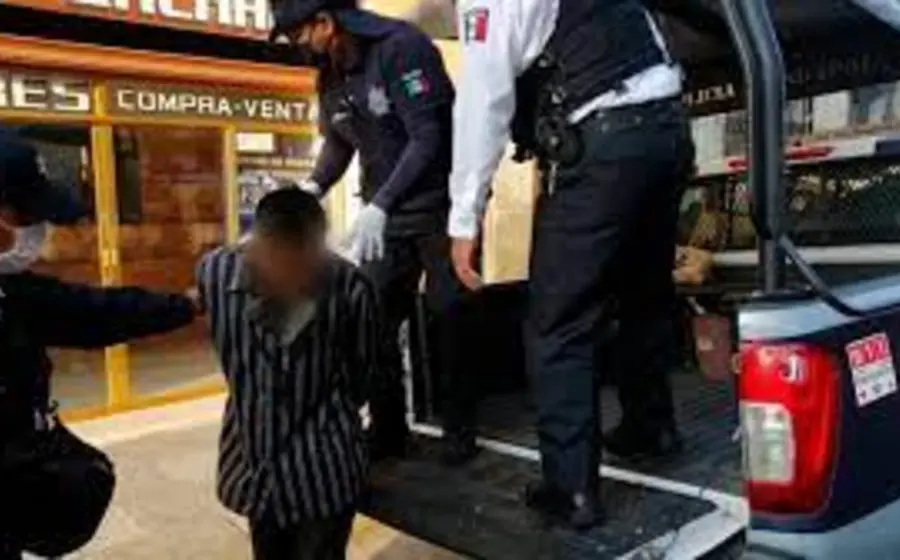 Ladrón detenido por la policía