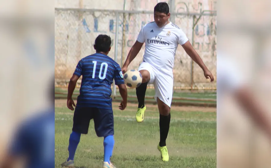 Estampa de futbol en la Liga Benito Juárez de Tehuantepec. 