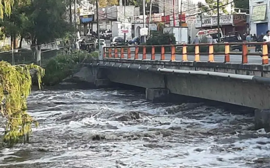 Puente sobre río en Hidalgo