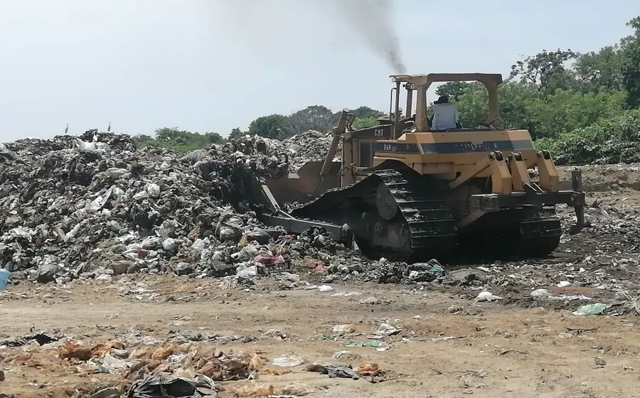 Tractor recolector de basura