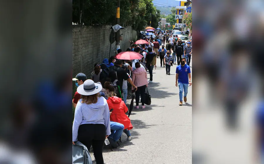 Por demarcación, la ocupación médica de Valles Centrales cuantificó el 69.9%, seguido del Istmo con 64.8%, la Mixteca con 61%, Tuxtepec con 54%, Costa con 39.2% y Sierra 0%. (Mario Jiménez Leyva)