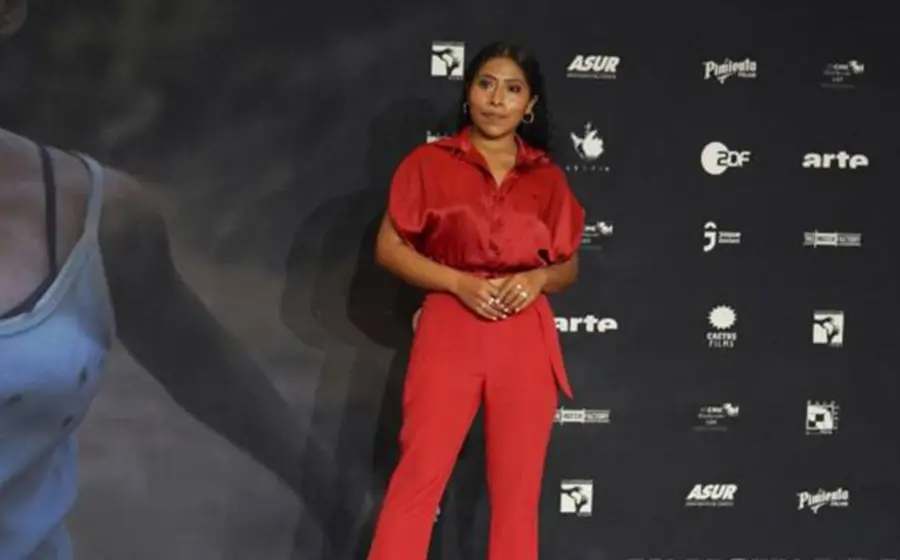 La directora de "Hijas de brujas" dijo que la nominada al Oscar, Yalitza Aparicio, fue una pieza fundamental para esta historia.
