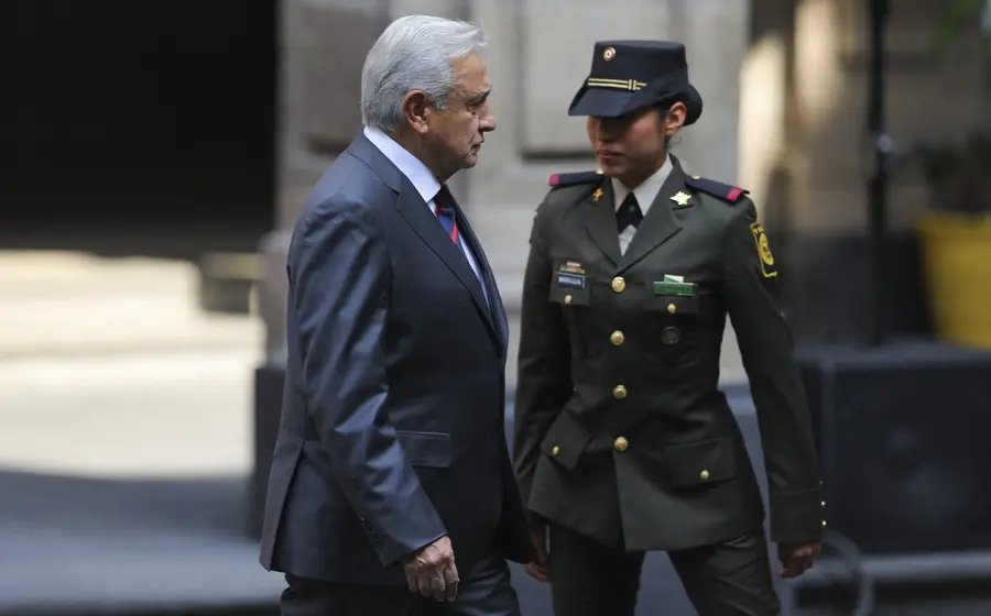 amlo-y-militar
