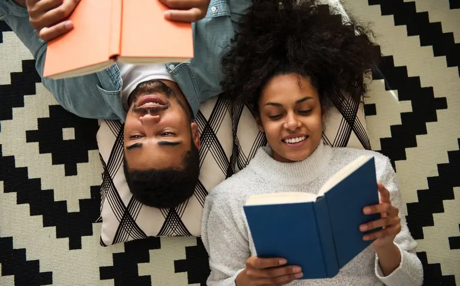 jovenes-leyendo