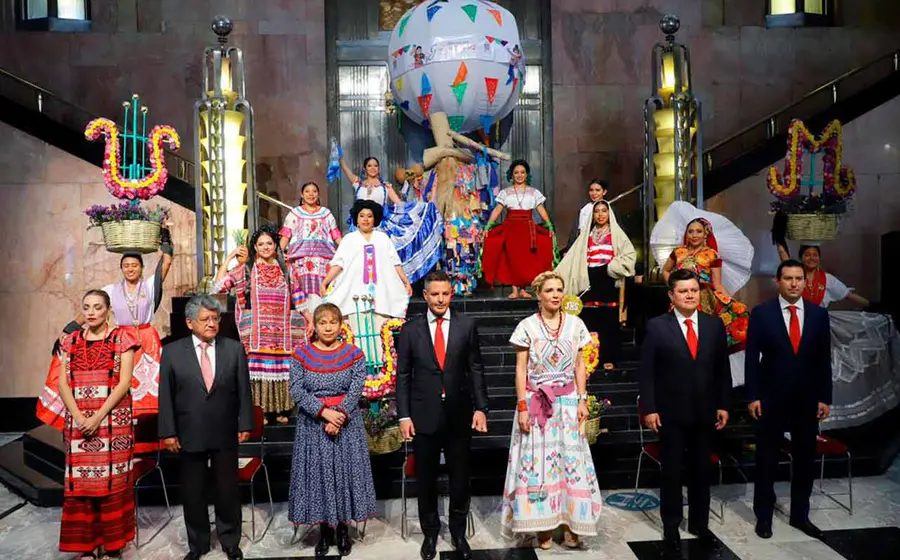guelaguetza-en-bellas-artes 