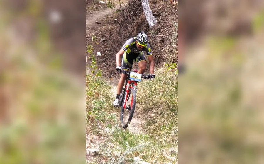 ciclista-en-montaña
