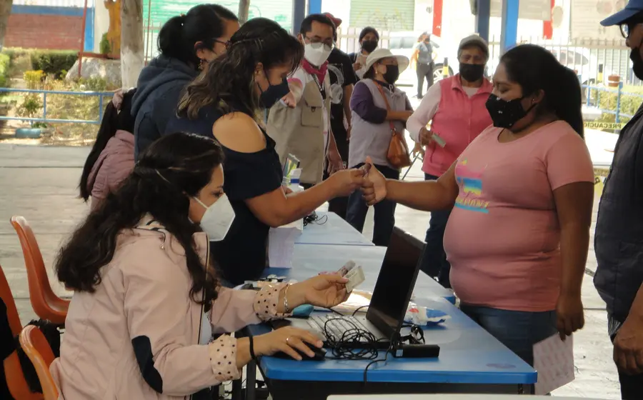 gente-votando