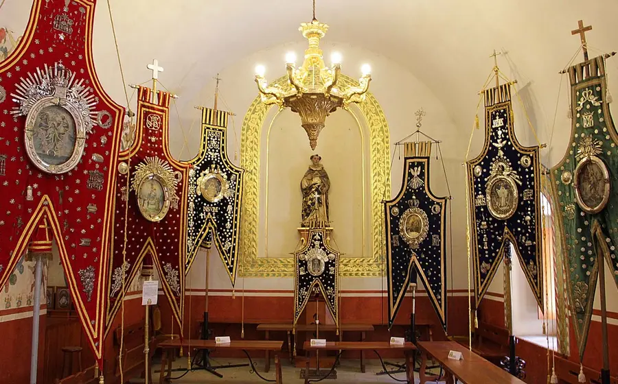estandartes-relicarios-catedral-oaxaca 
