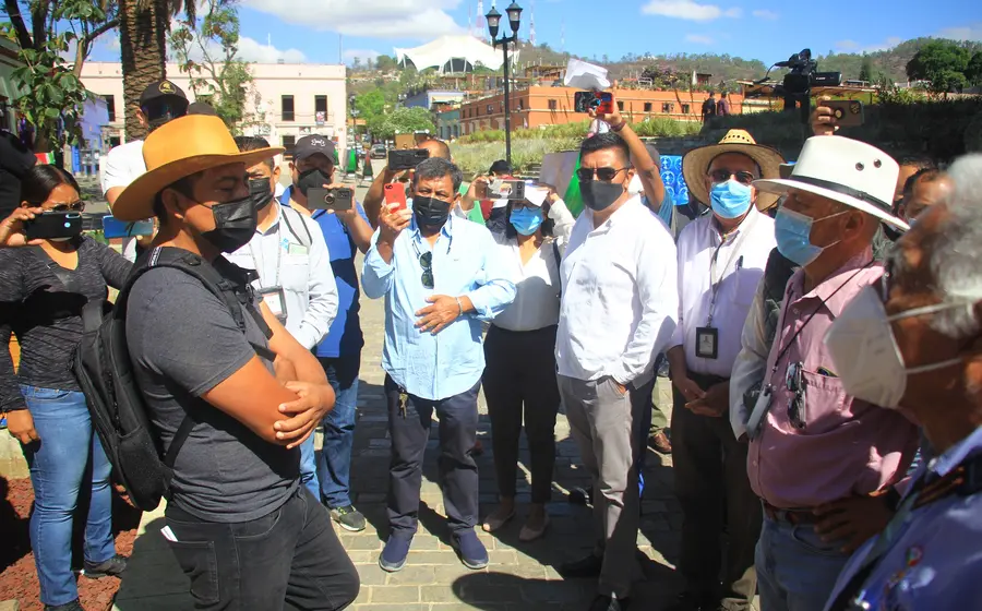 guías de turistas detenidos