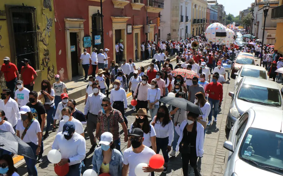 gente-caminando 