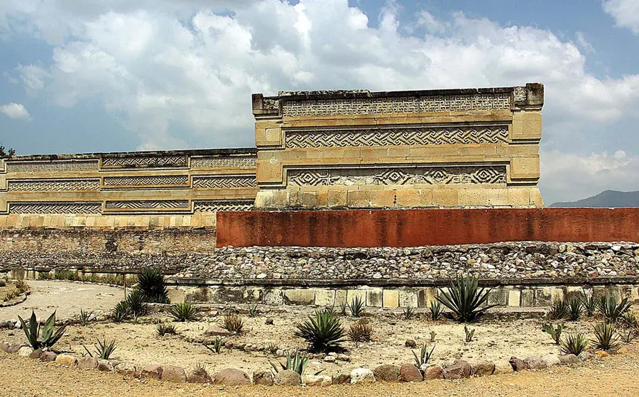 zona-arqueologica-de-mitla
