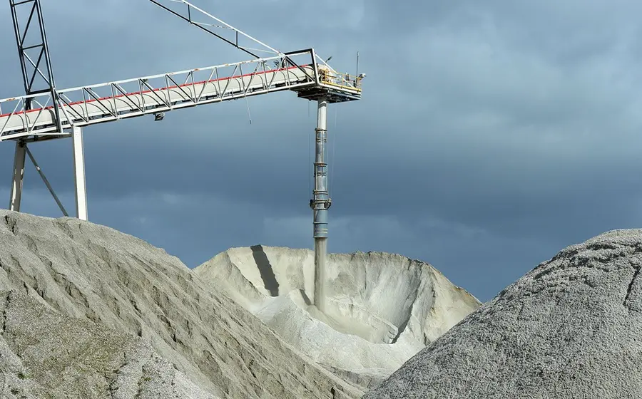 Reforman Ley de Minería