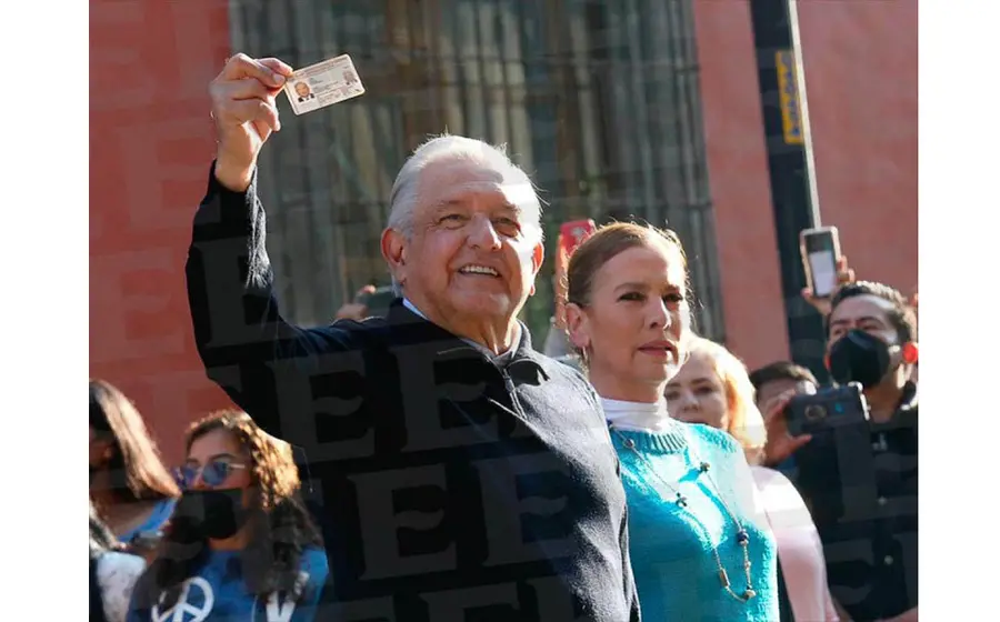 López Obrador y Beatriz Gutiérrez