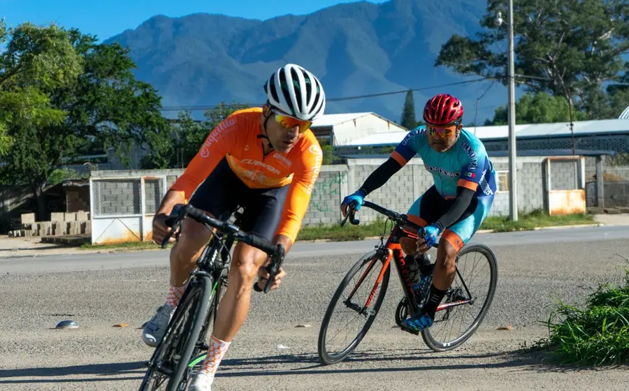 Pedalista máster Moisés Ramírez