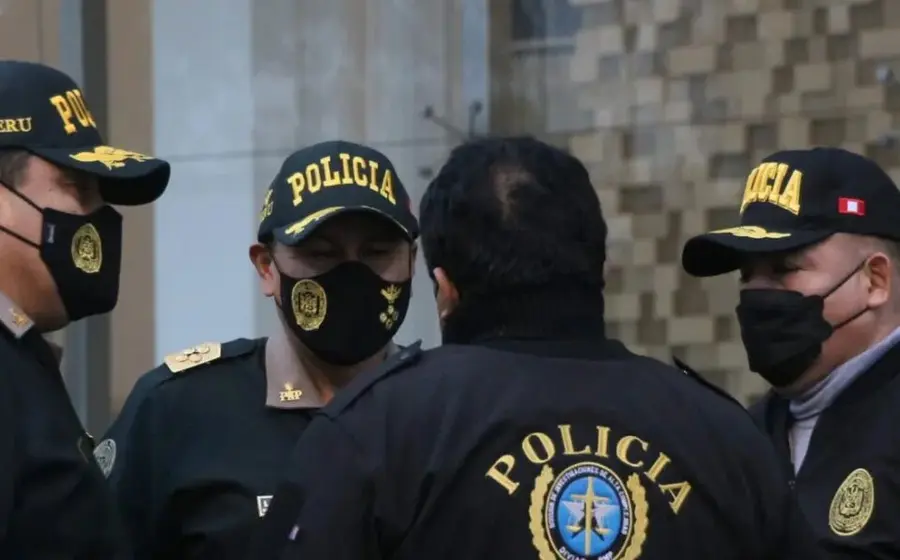 policias_peru