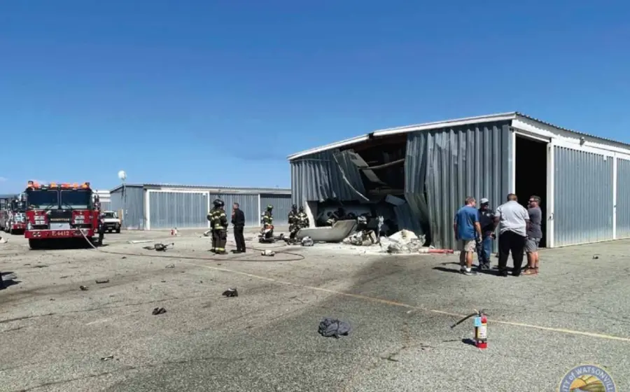 Chocan avionetas en California