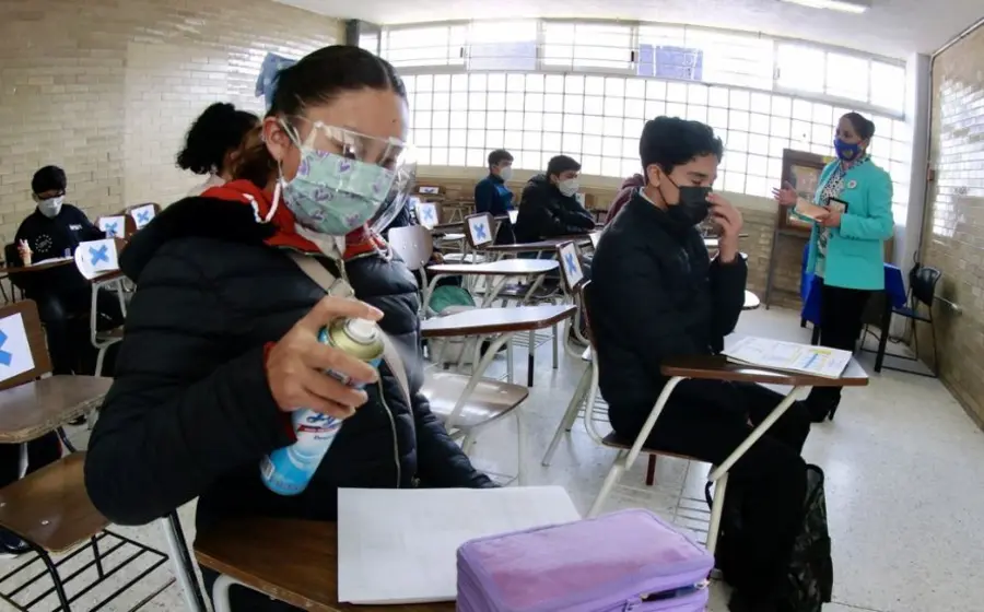 estudiante_en_aula