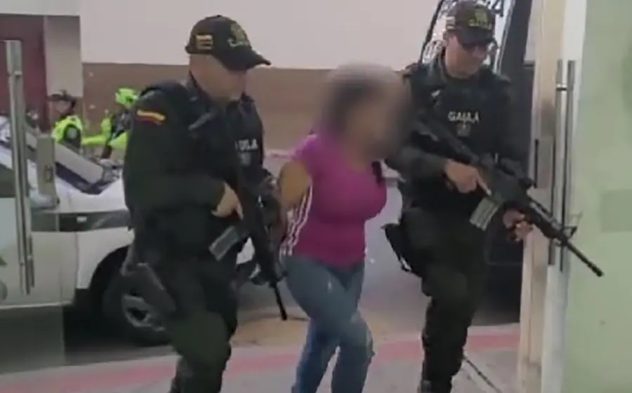 Madre detenida