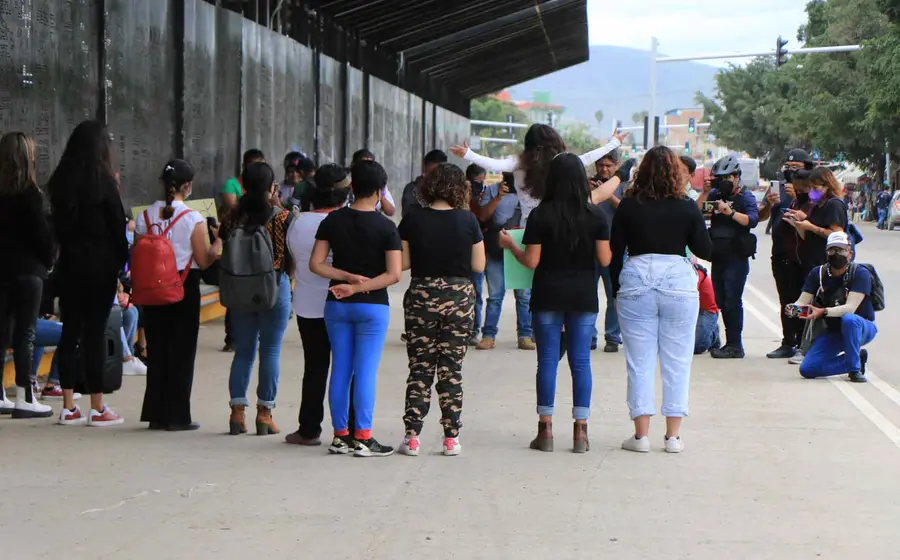 mujeres-protesta 