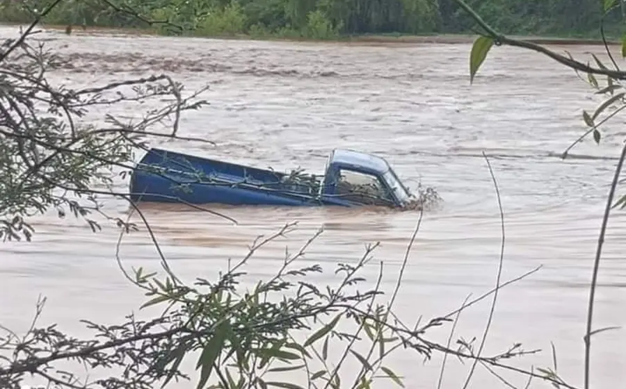 rio-arrastra-camioneta