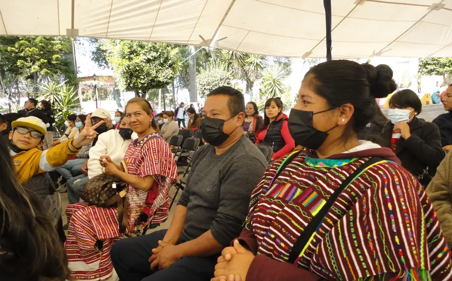asamblea_personas_reunidas