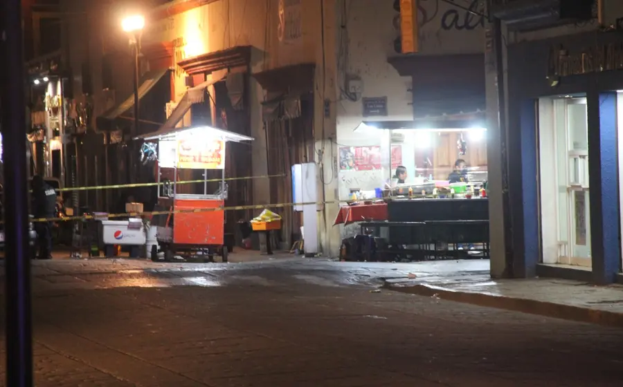 calle-acordonada-de-noche