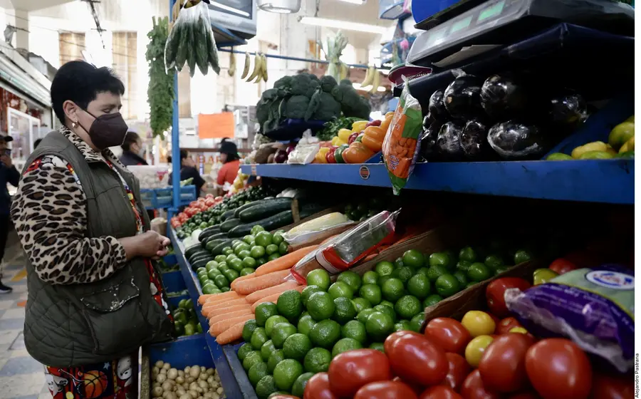 senora_en_mercado