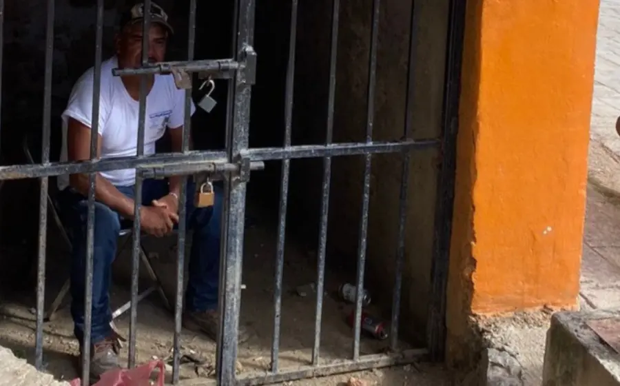 hombre-encarcelado