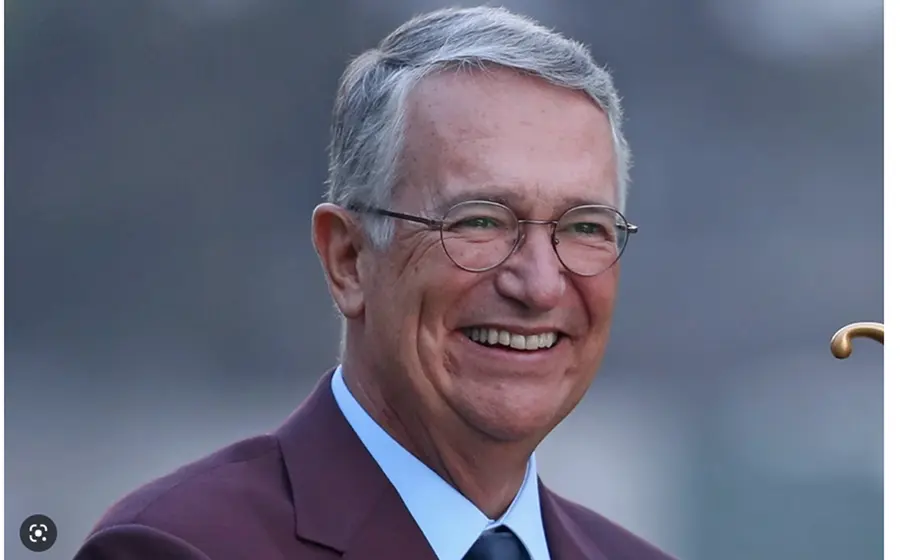 Ricardo Salinas Pliego, quien dio su punto de vista a través de su red social Twitter explicando lo que, según él, pudo haber ocurrido en el ataque a Ciro Gómez Leyva.   