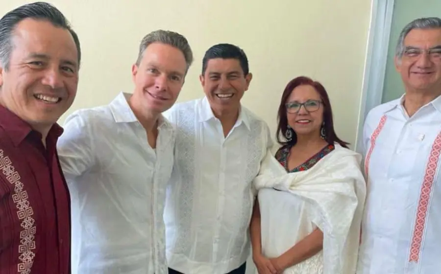 salomon_jara_y_funcionarios_de_morena