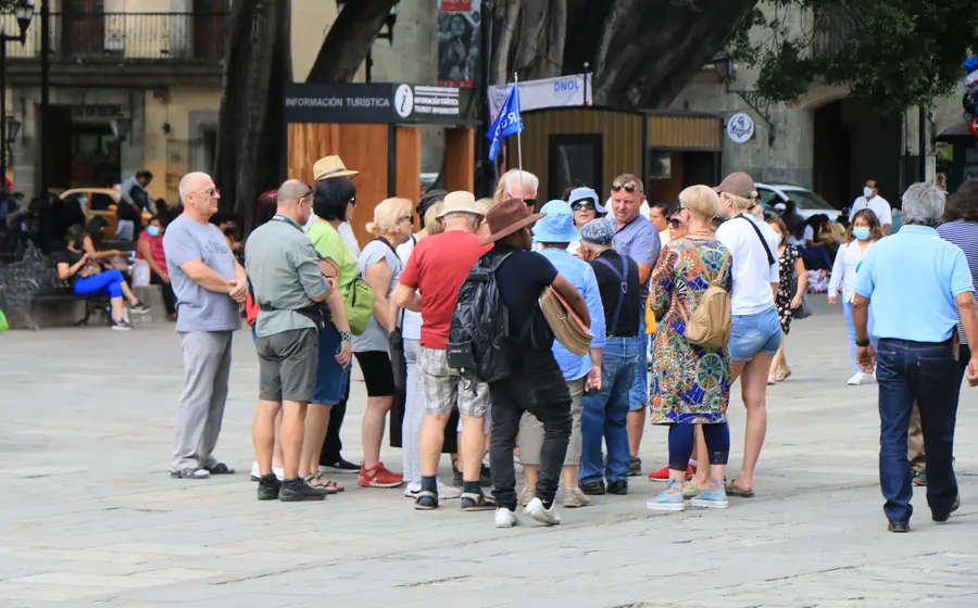turistas_zocalo