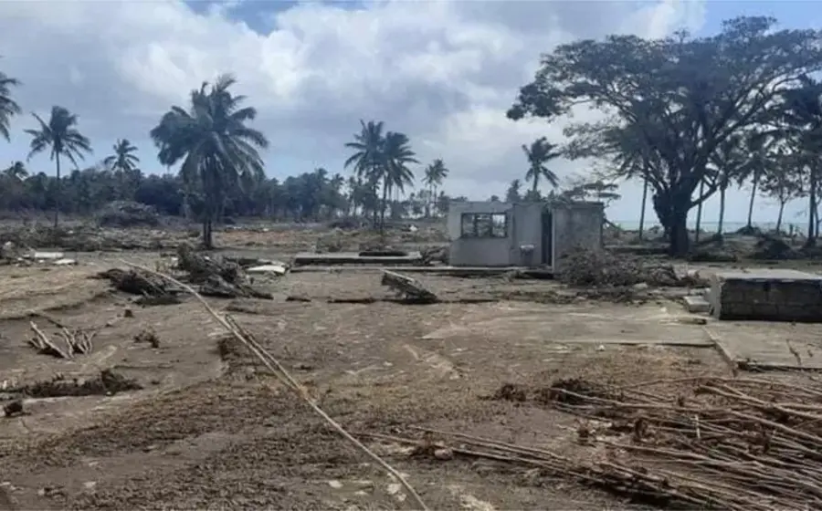 Tonga-tras-erupcion-de-volcan-submarino