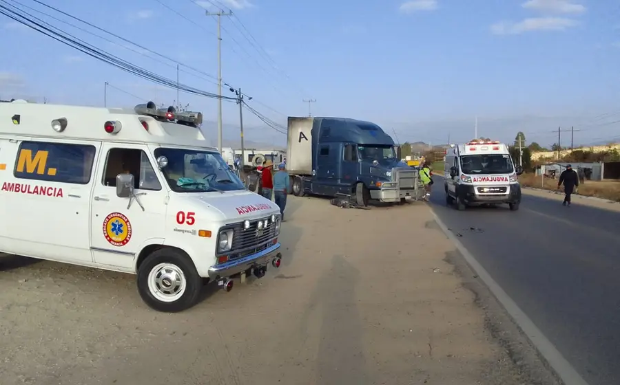 motociclista-pierde-la-vida-en-accidente
