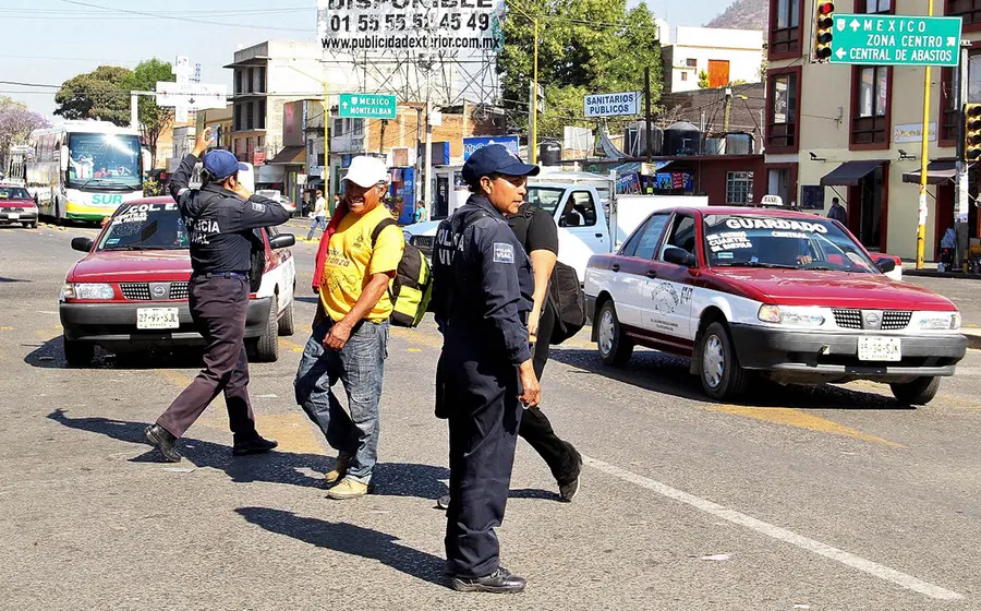 cierre-de-circulacion-en-oficinas-del-pri